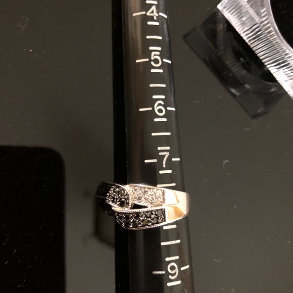 Twisted Crystal Ring, Sz 7.5 - Picture 5 of 5